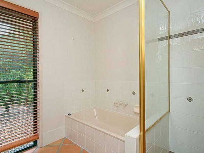 14 Walnut Close, Yamanto QLD 4305