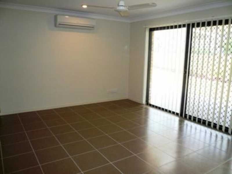 Flinders View QLD 4305