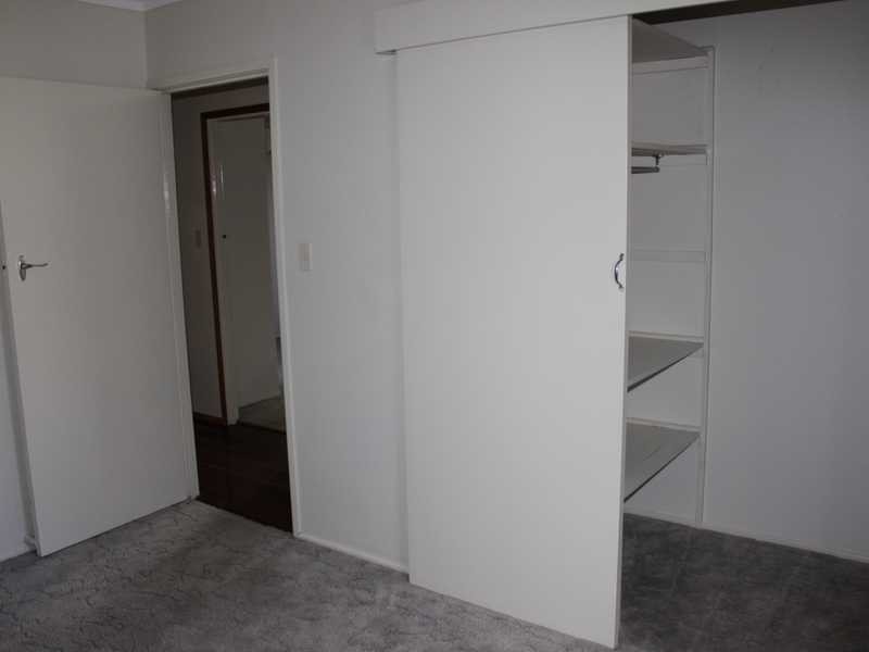 33 Raceview Street, Eastern Heights QLD 4305