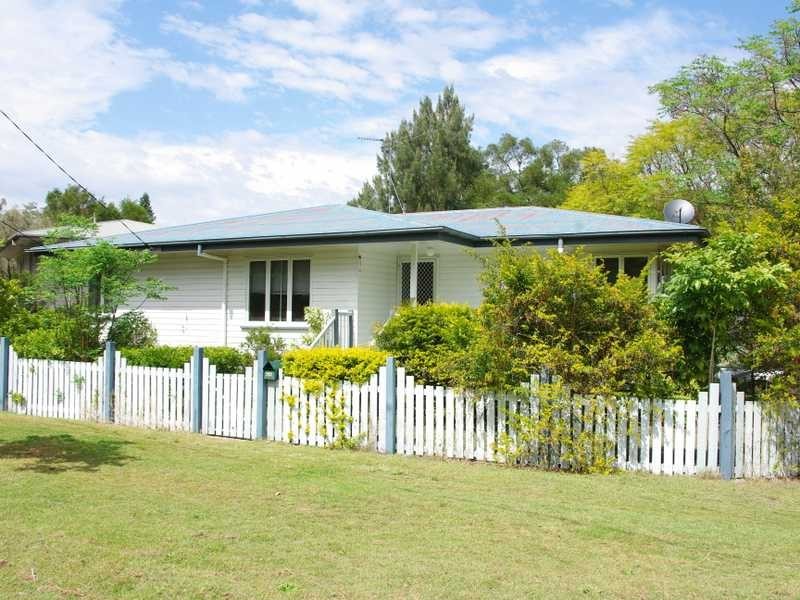 68 Kynance Street, Leichhardt QLD 4305
