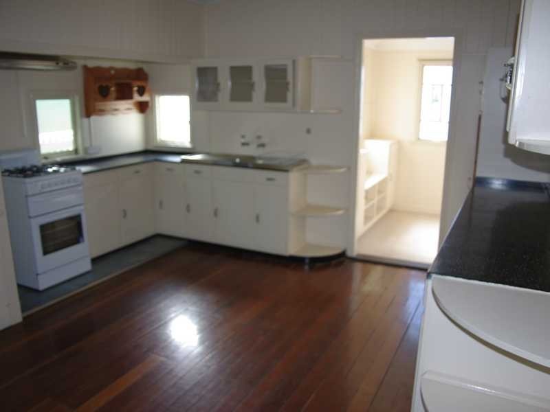 36 Liverpool Street, North Ipswich QLD 4305