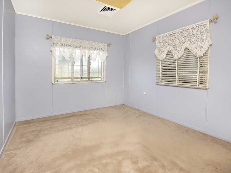 13 Greenham Street, Raceview QLD 4305