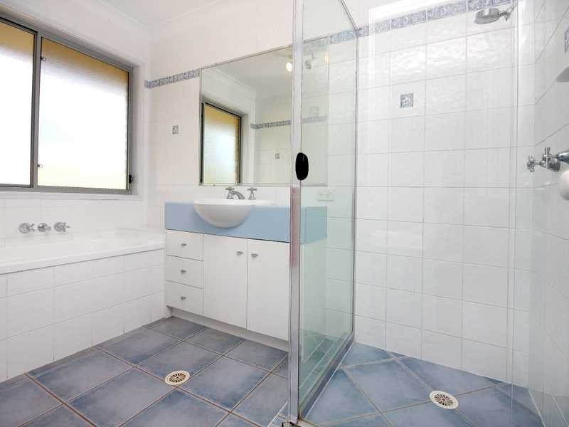 20 Palma Rosa Drive, Wulkuraka QLD 4305