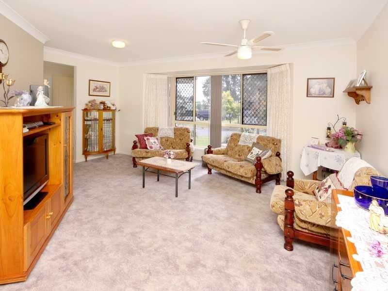 18 Oregon Close, Yamanto QLD 4305