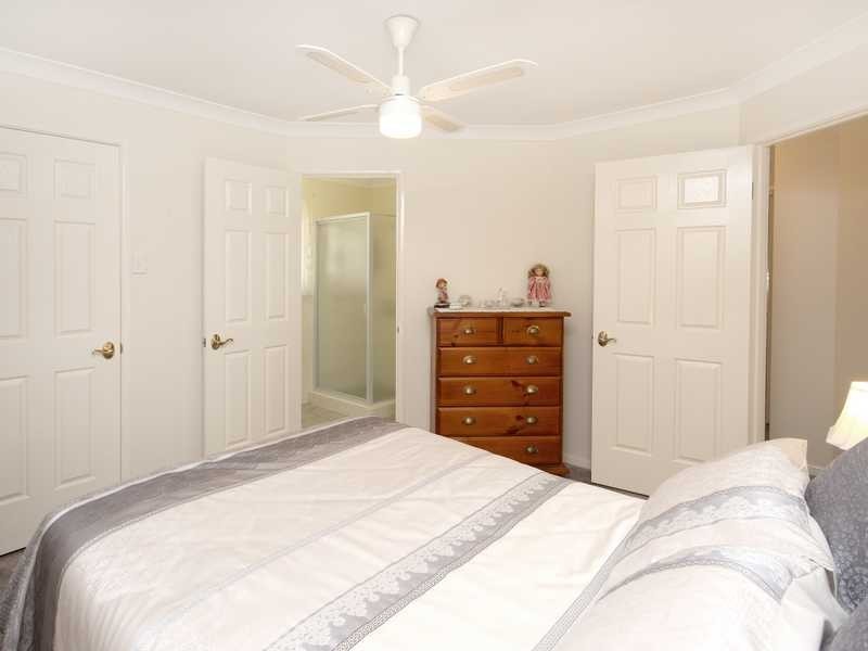 18 Oregon Close, Yamanto QLD 4305