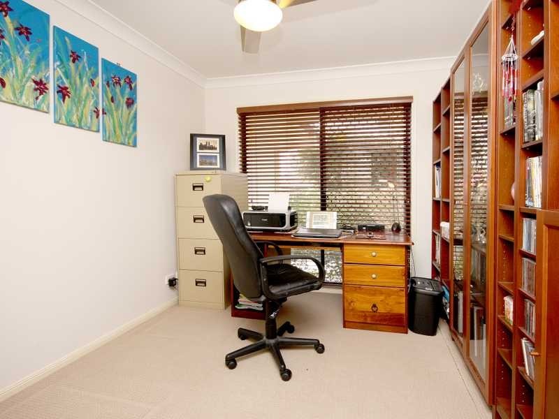 11 Hilldean Drive, Raceview QLD 4305