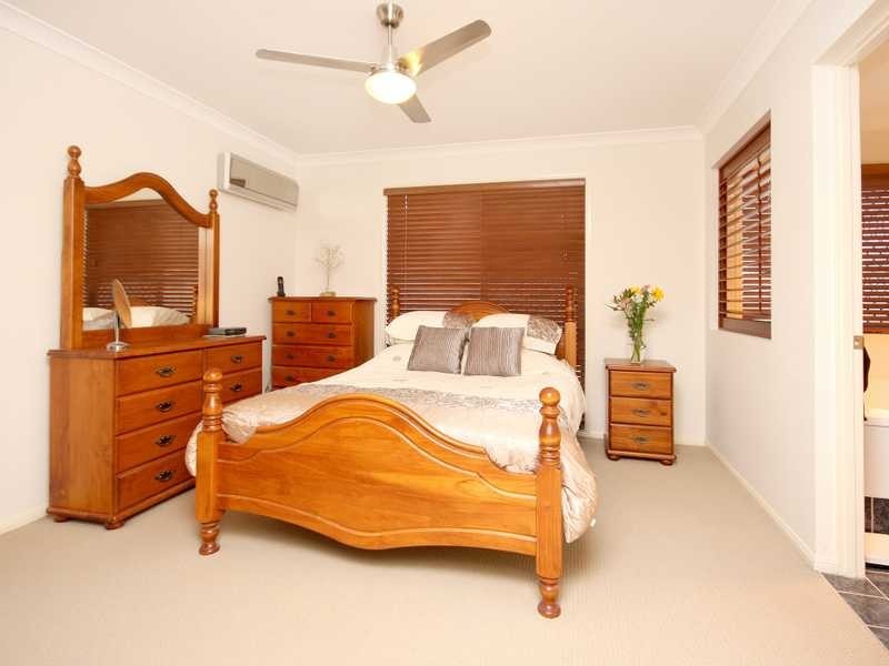 11 Hilldean Drive, Raceview QLD 4305