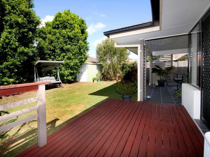 11 Hilldean Drive, Raceview QLD 4305