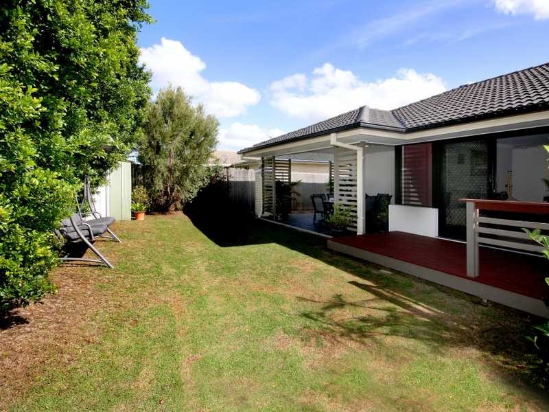 11 Hilldean Drive, Raceview QLD 4305