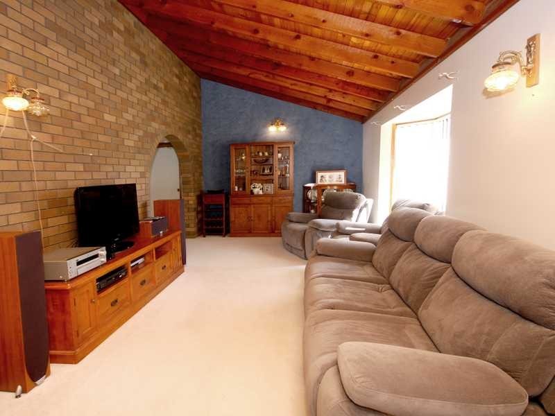 44 Ash Street, Yamanto QLD 4305