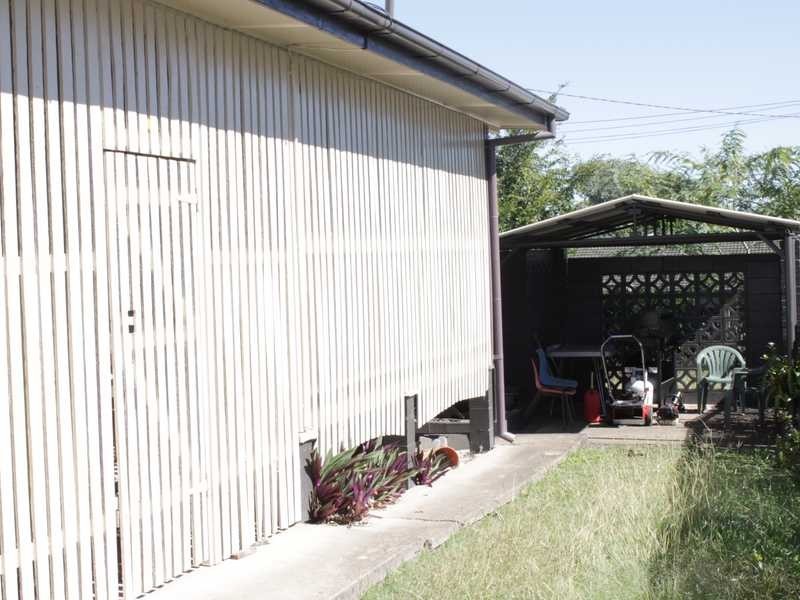 5 Barry Street, East Ipswich QLD 4305