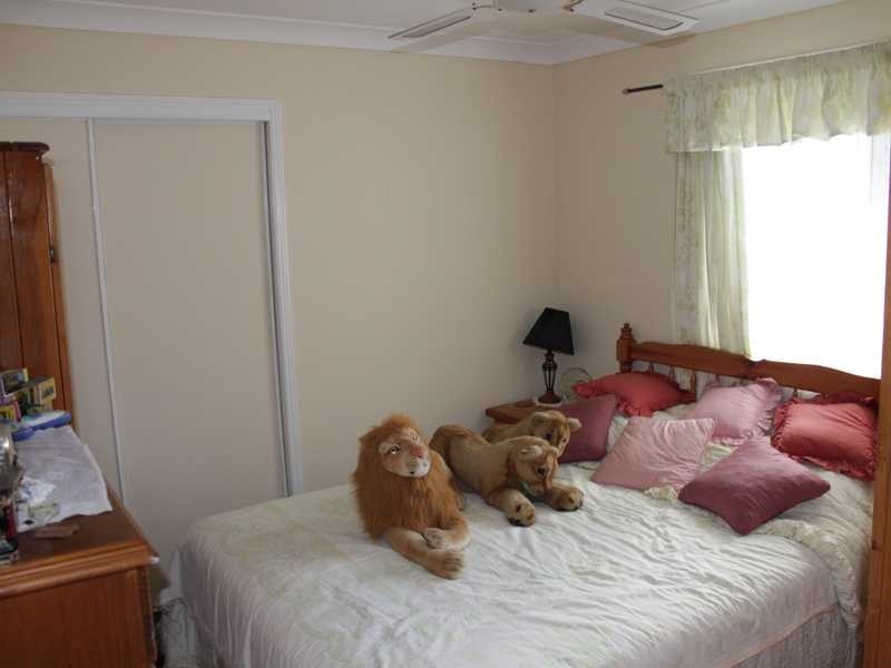 373 South Station Road, Raceview QLD 4305