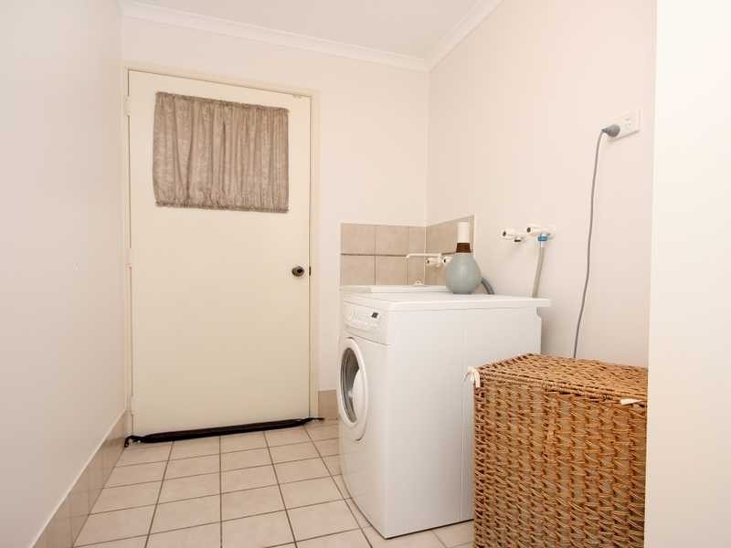 3 Resolution Parade, Flinders View QLD 4305