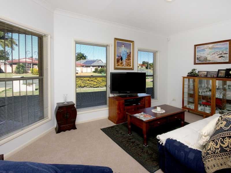 34 Cowley Drive, Flinders View QLD 4305