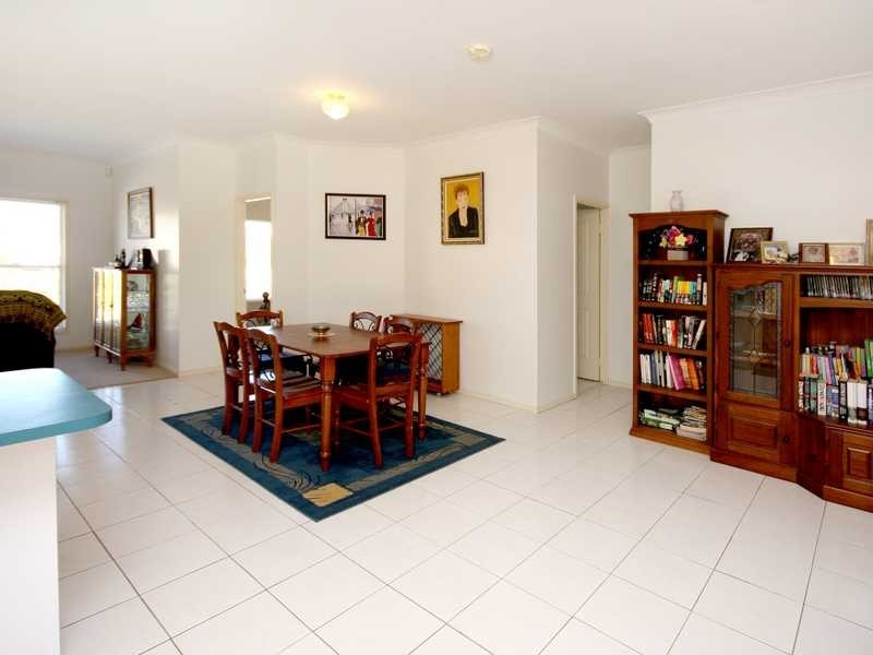 34 Cowley Drive, Flinders View QLD 4305