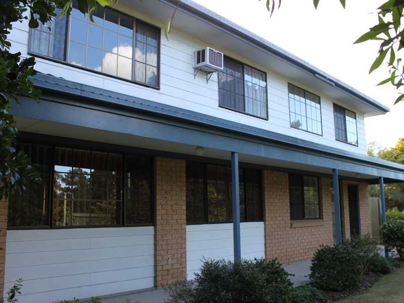 32 Reif Street, Flinders View QLD 4305