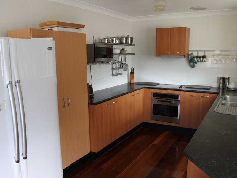 32 Reif Street, Flinders View QLD 4305