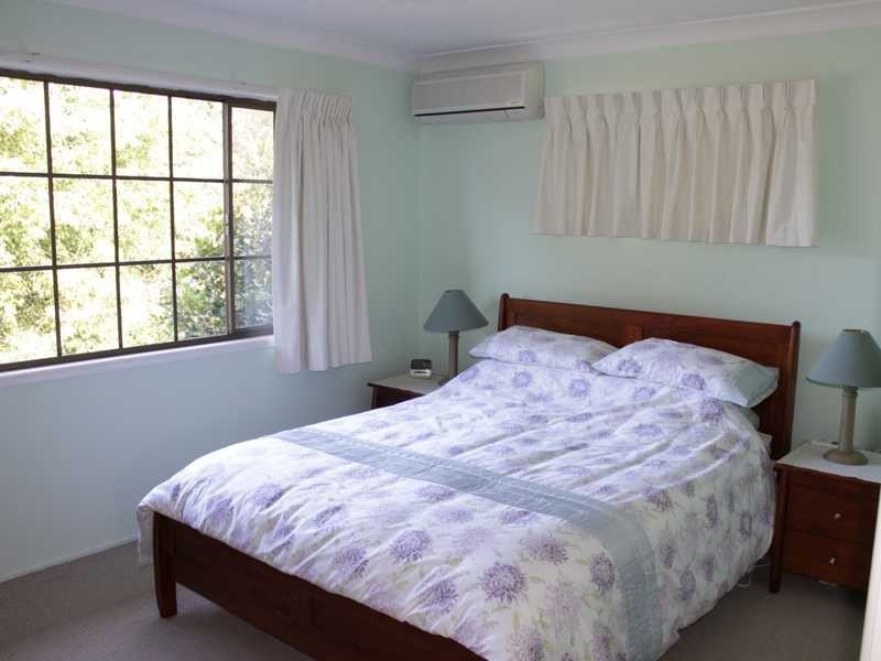 32 Reif Street, Flinders View QLD 4305