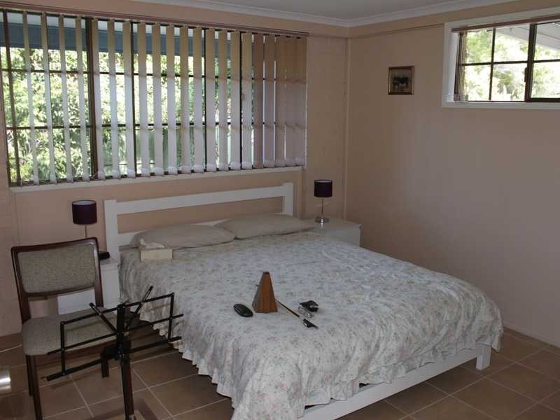 32 Reif Street, Flinders View QLD 4305
