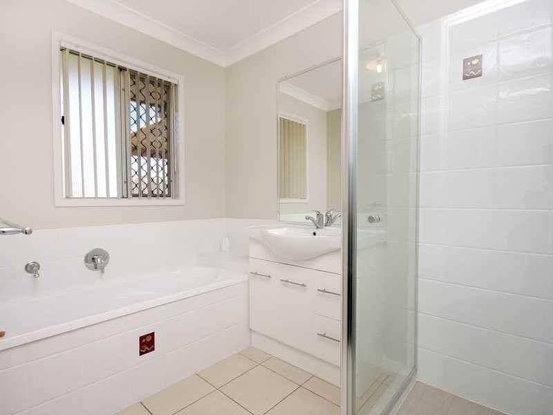 16 Doyle Street, Silkstone QLD 4304