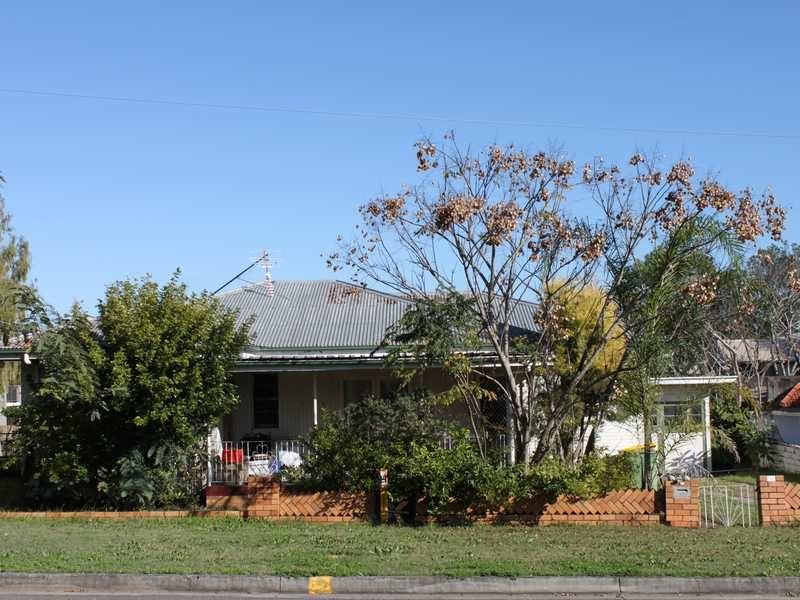 2 Lion Street, Ipswich QLD 4305