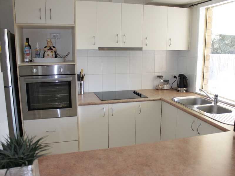 345 South Station Road, Raceview QLD 4305
