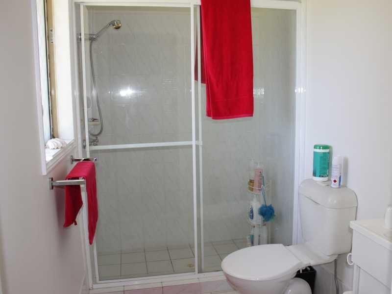 345 South Station Road, Raceview QLD 4305