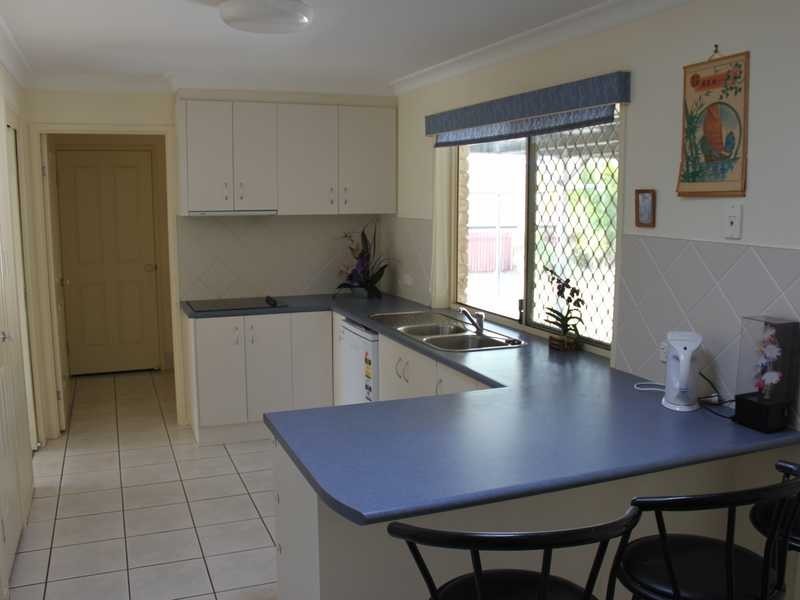 10 Chestnut Drive, Flinders View QLD 4305