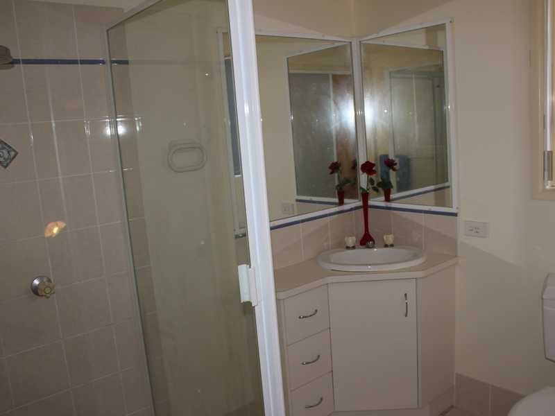 10 Chestnut Drive, Flinders View QLD 4305