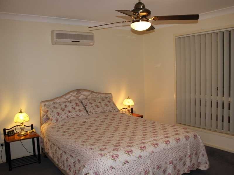 10 Chestnut Drive, Flinders View QLD 4305