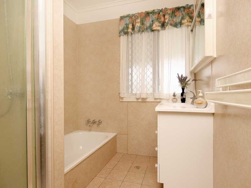 151 Whitehill Road, Eastern Heights QLD 4305