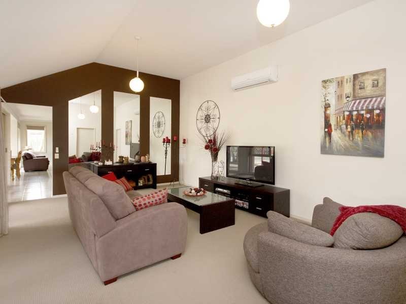 1 Oregon Close, Yamanto QLD 4305