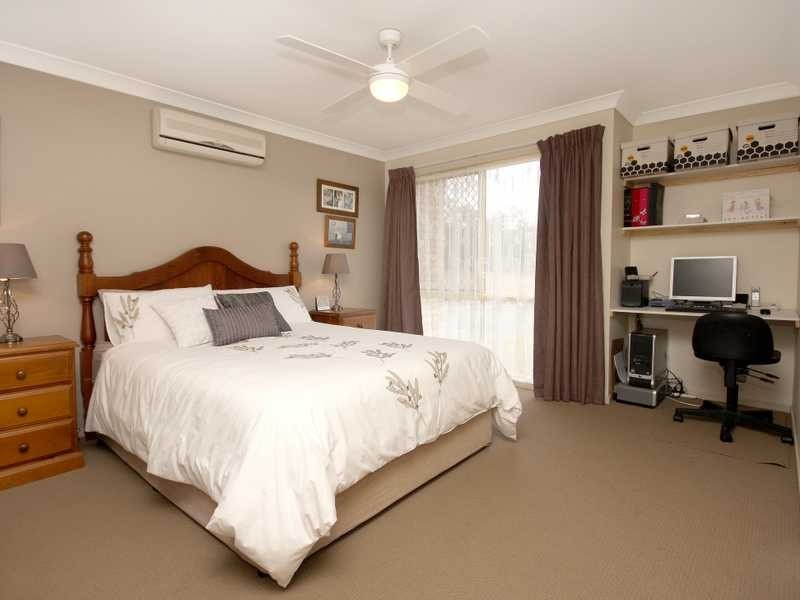 1 Oregon Close, Yamanto QLD 4305