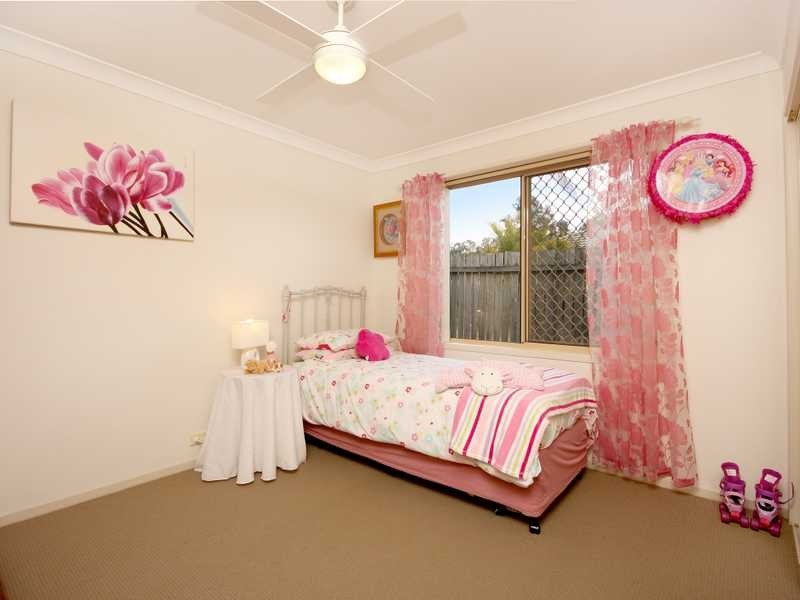 1 Oregon Close, Yamanto QLD 4305