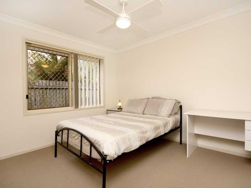 1 Oregon Close, Yamanto QLD 4305