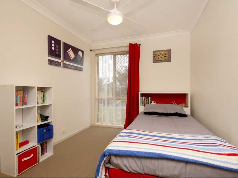 1 Oregon Close, Yamanto QLD 4305