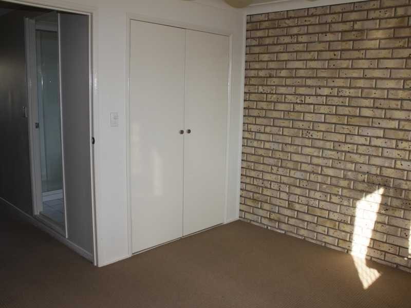 Unit/1/16 Lindsay Street, Bundamba QLD 4304