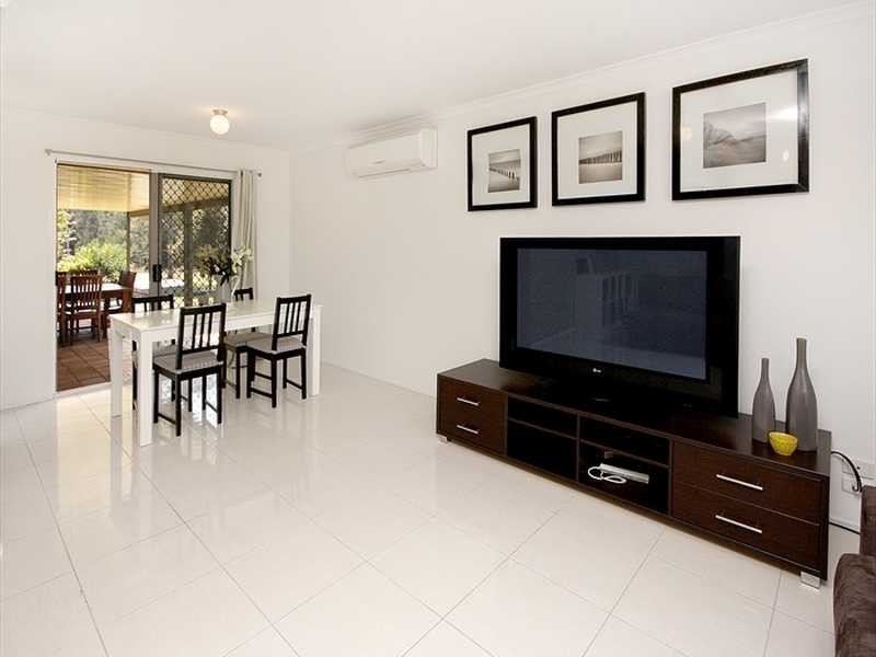 18 Kelso Close, Yamanto QLD 4305