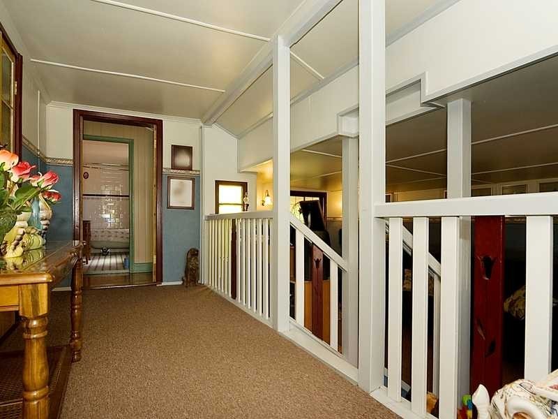 2 Thomas Street, Sadliers Crossing QLD 4305