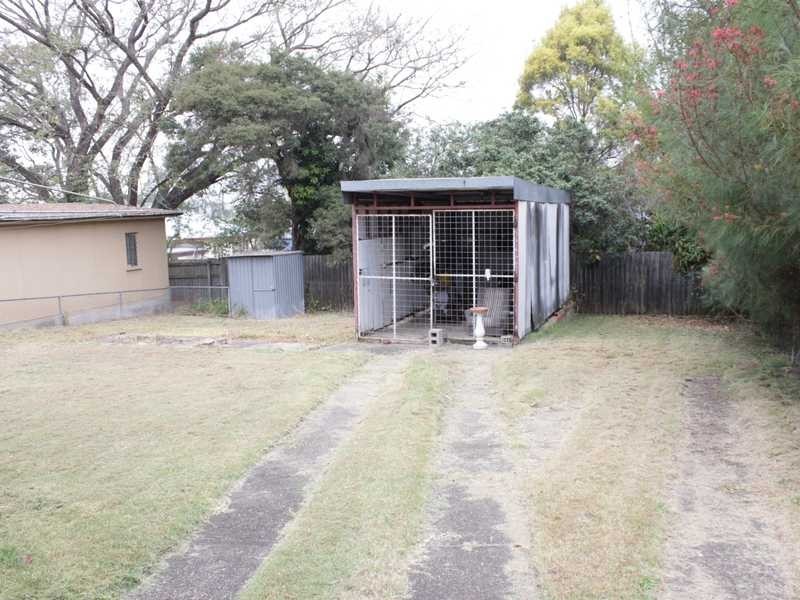 33 Samford Road, Leichhardt QLD 4305
