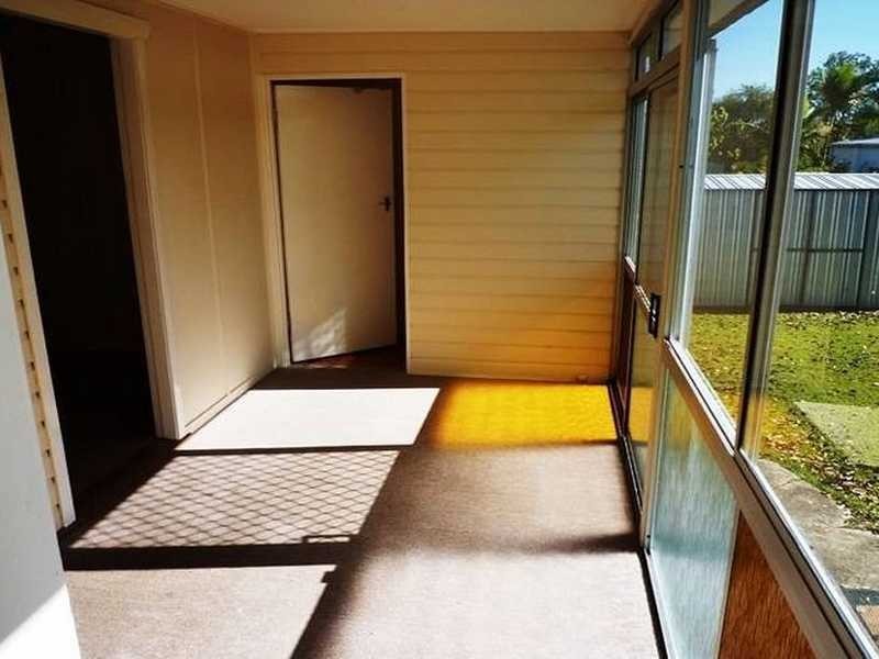6 Huish Street, Eastern Heights QLD 4305