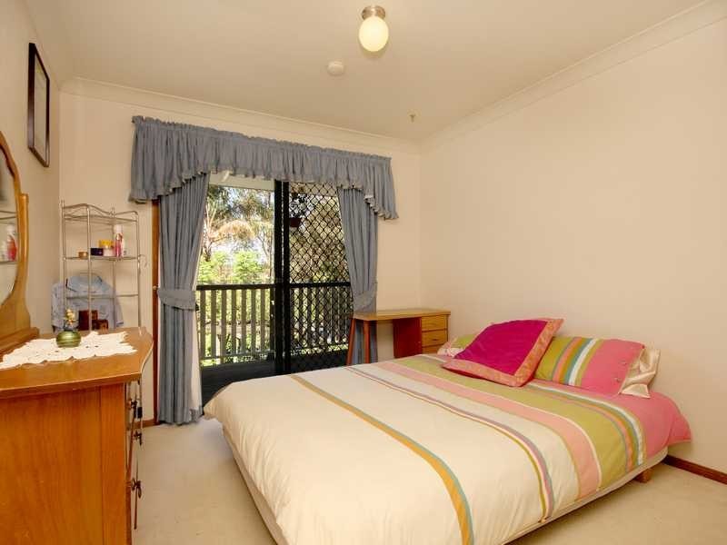 10 Pringle Place, Pine Mountain QLD 4306