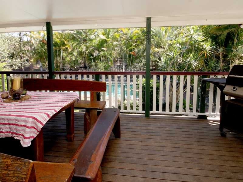 10 Pringle Place, Pine Mountain QLD 4306