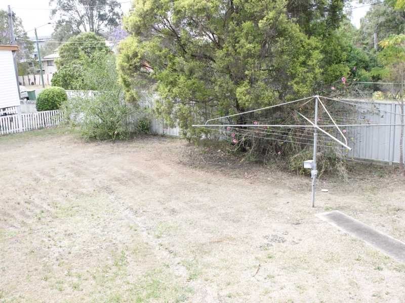 13 Bowen Street, Woodend QLD 4305