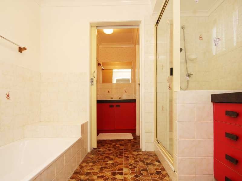 1 Wise Street, Bundamba QLD 4304