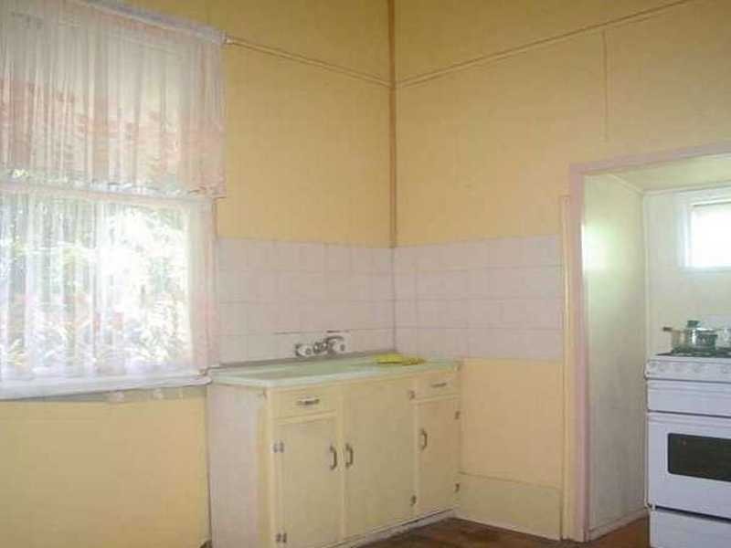 37 Rowland Tce, Coalfalls QLD 4305