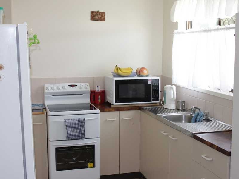 31 Selwyn Street, North Booval QLD 4304