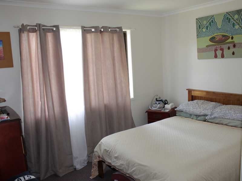 31 Selwyn Street, North Booval QLD 4304