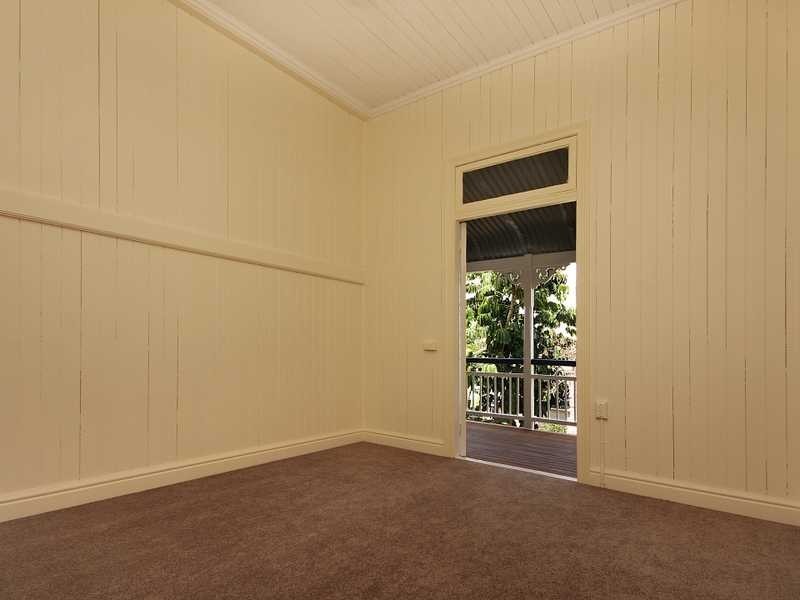 5 Torch Street, East Ipswich QLD 4305