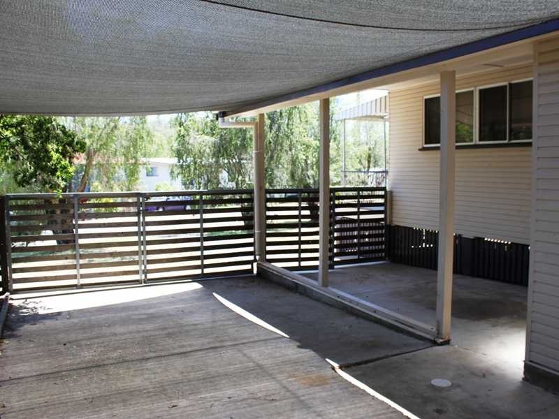 9 Bremer Parade, Basin Pocket QLD 4305